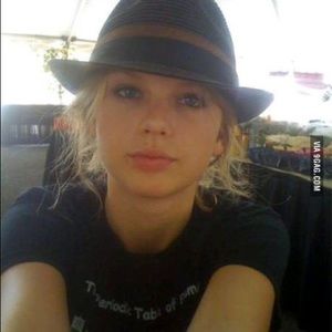 Meet your Posher, Onesima